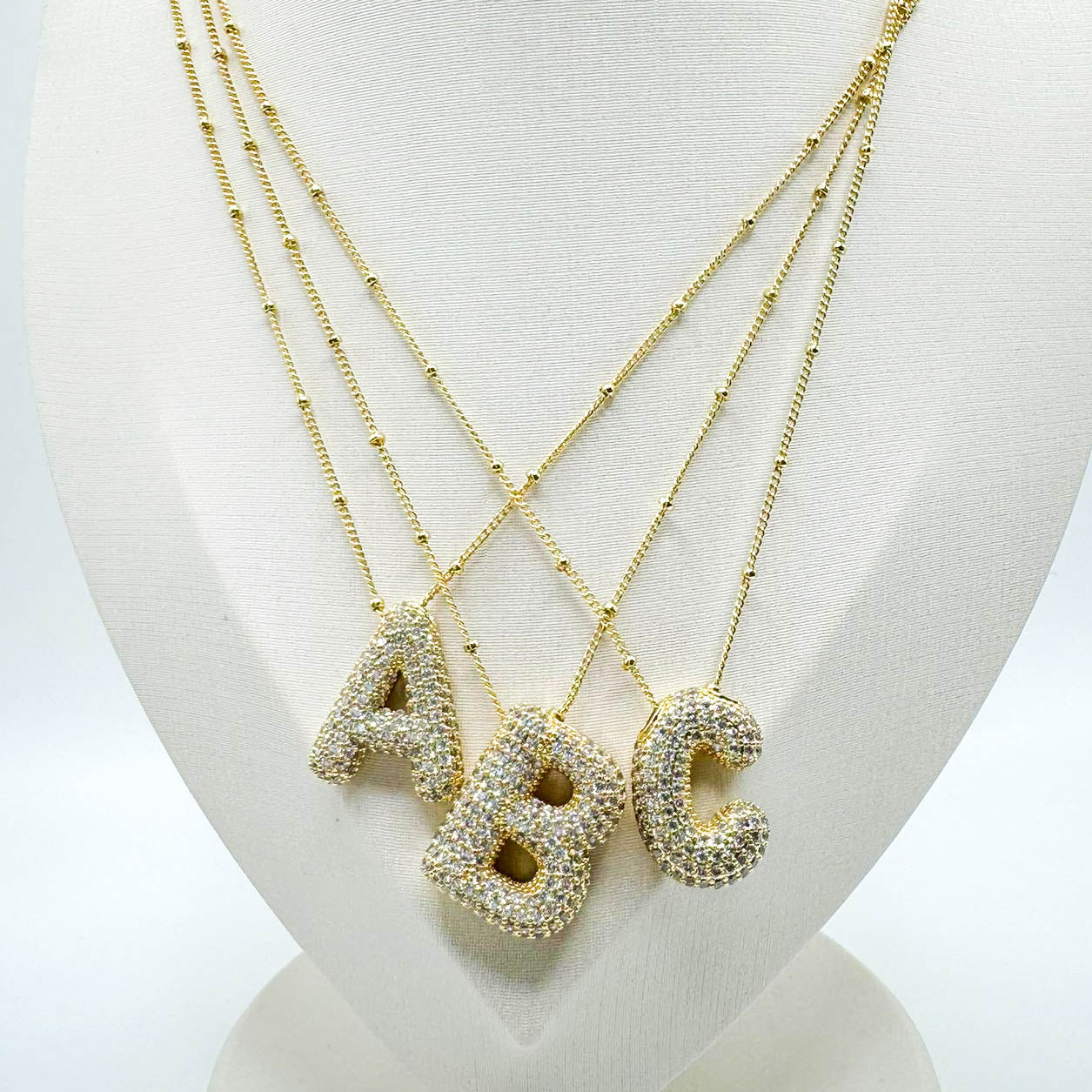 Studded Balloon Inicial Necklaces A - Z | 18K GOLD PLATED