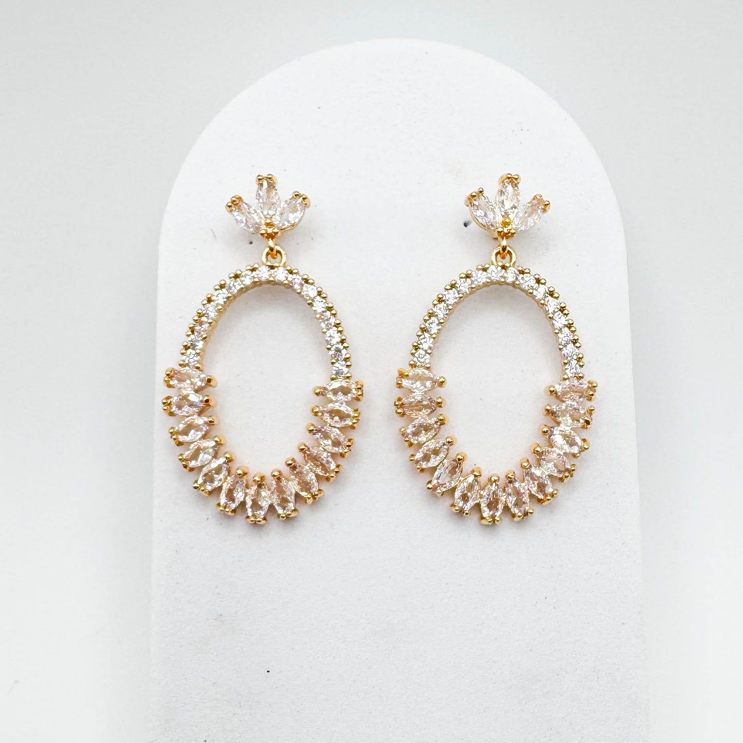 STUDDED EARRING | 18K Gold Plated
